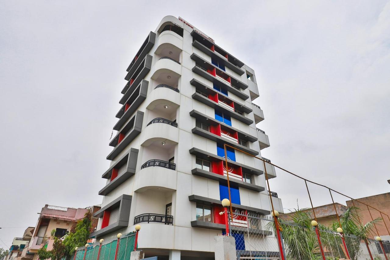 Oyo 16826 Hotel Marvel Inn Ahmedabad Exterior photo