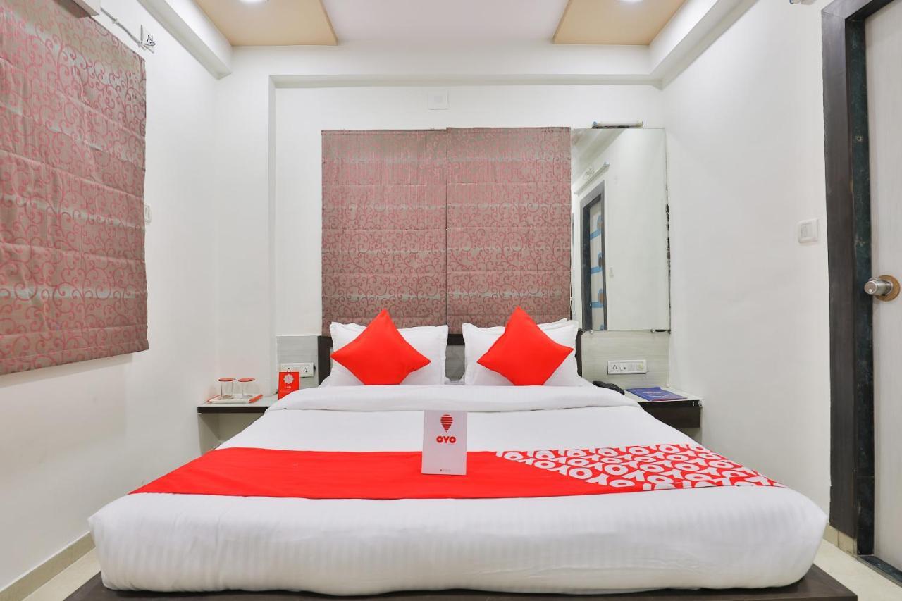 Oyo 16826 Hotel Marvel Inn Ahmedabad Exterior photo