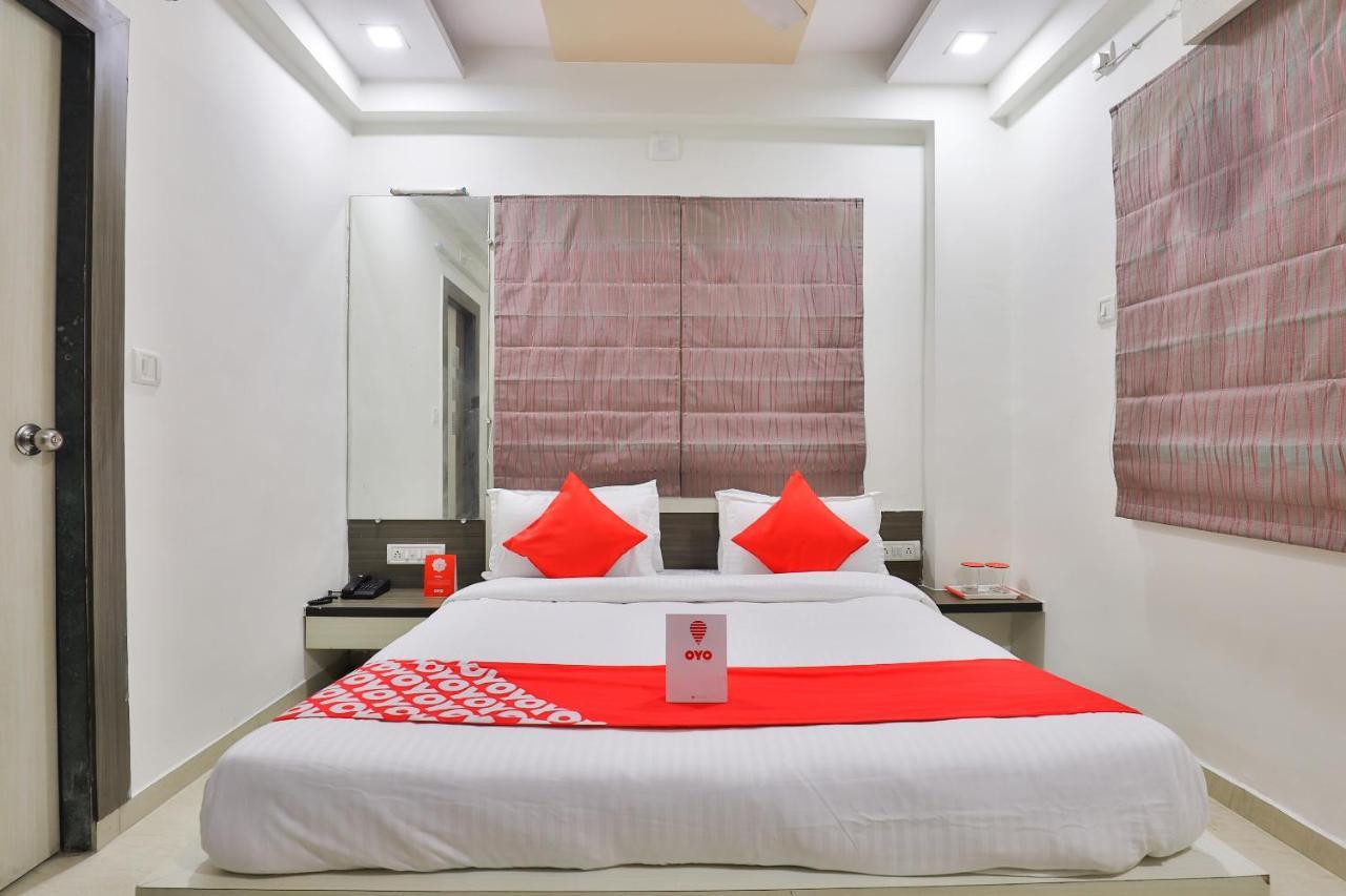 Oyo 16826 Hotel Marvel Inn Ahmedabad Exterior photo