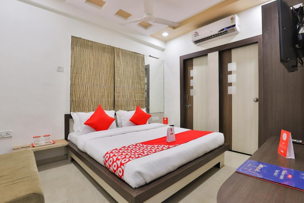 Oyo 16826 Hotel Marvel Inn Ahmedabad Exterior photo